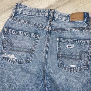 American eagle mom jeans